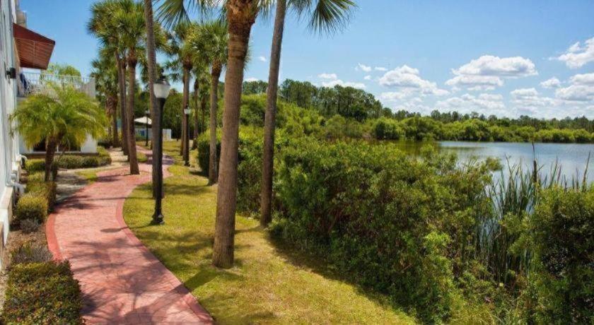 Holiday Inn Express Hotel & Suites Port Charlotte Exterior photo