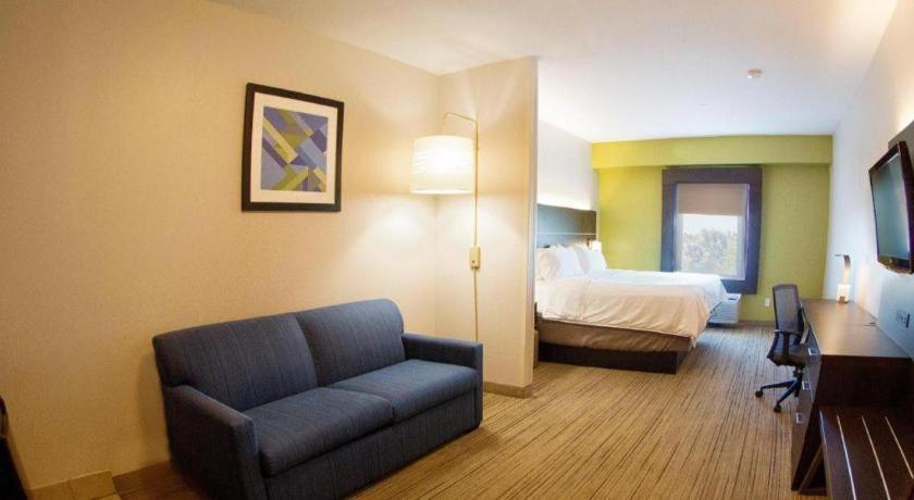 Holiday Inn Express Hotel & Suites Port Charlotte Exterior photo