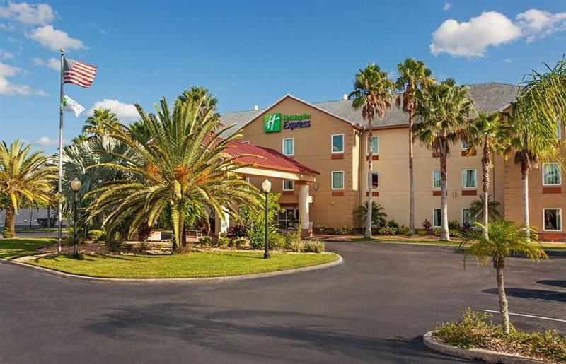 Holiday Inn Express Hotel & Suites Port Charlotte Exterior photo