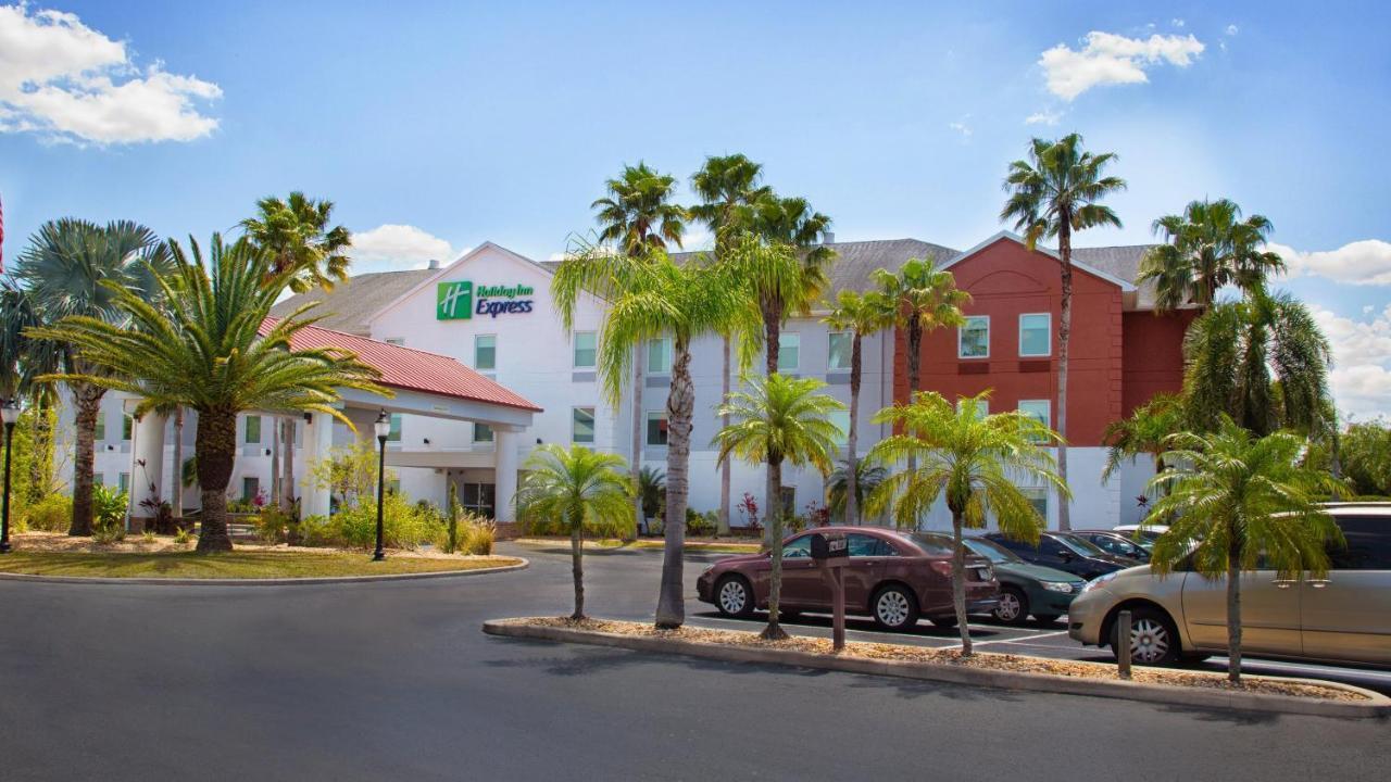 Holiday Inn Express Hotel & Suites Port Charlotte Exterior photo