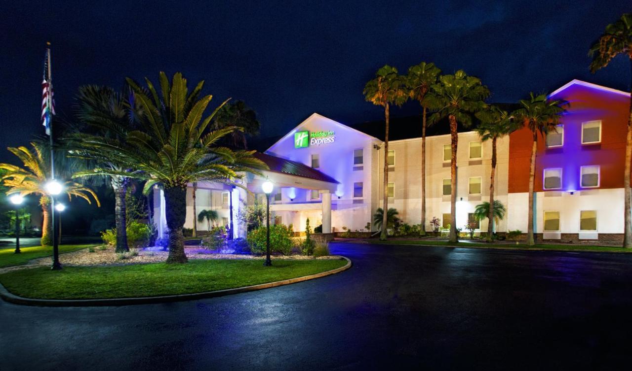 Holiday Inn Express Hotel & Suites Port Charlotte Exterior photo